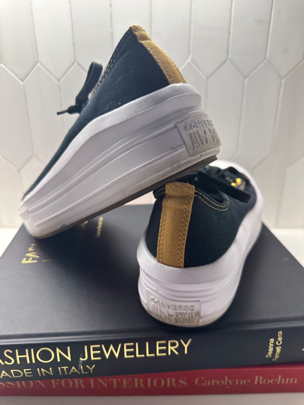 Custom converse Sz 8